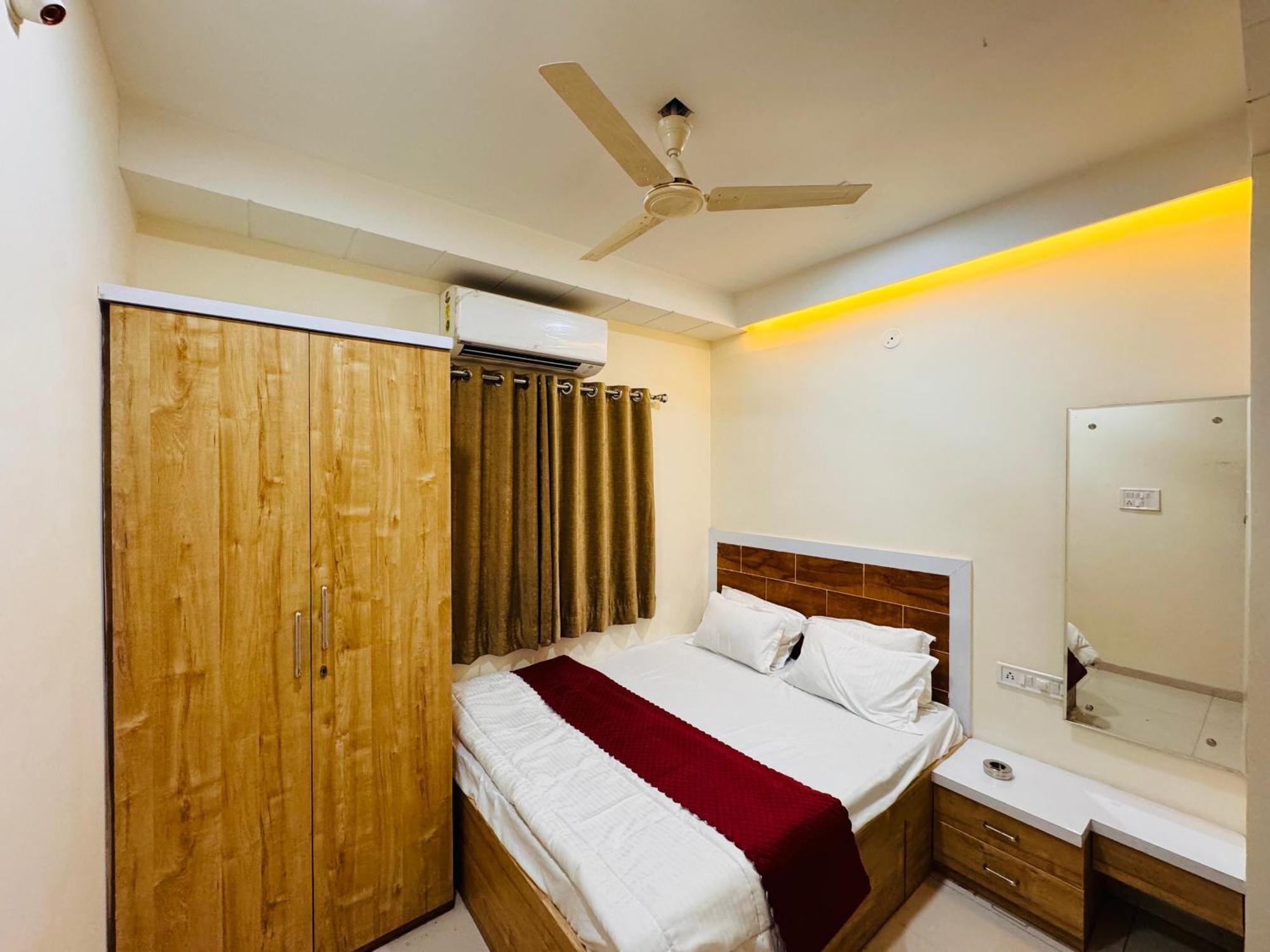 Home Escape 1Bhk Apartment Near Bombay Hospital Indore Eksteriør billede