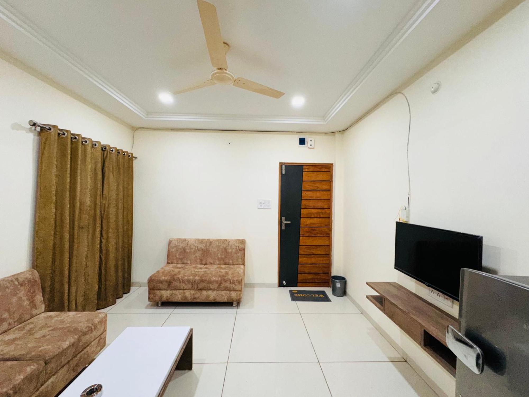 Home Escape 1Bhk Apartment Near Bombay Hospital Indore Eksteriør billede